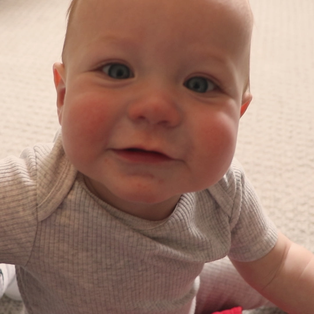 Muslin Burp Cloths video