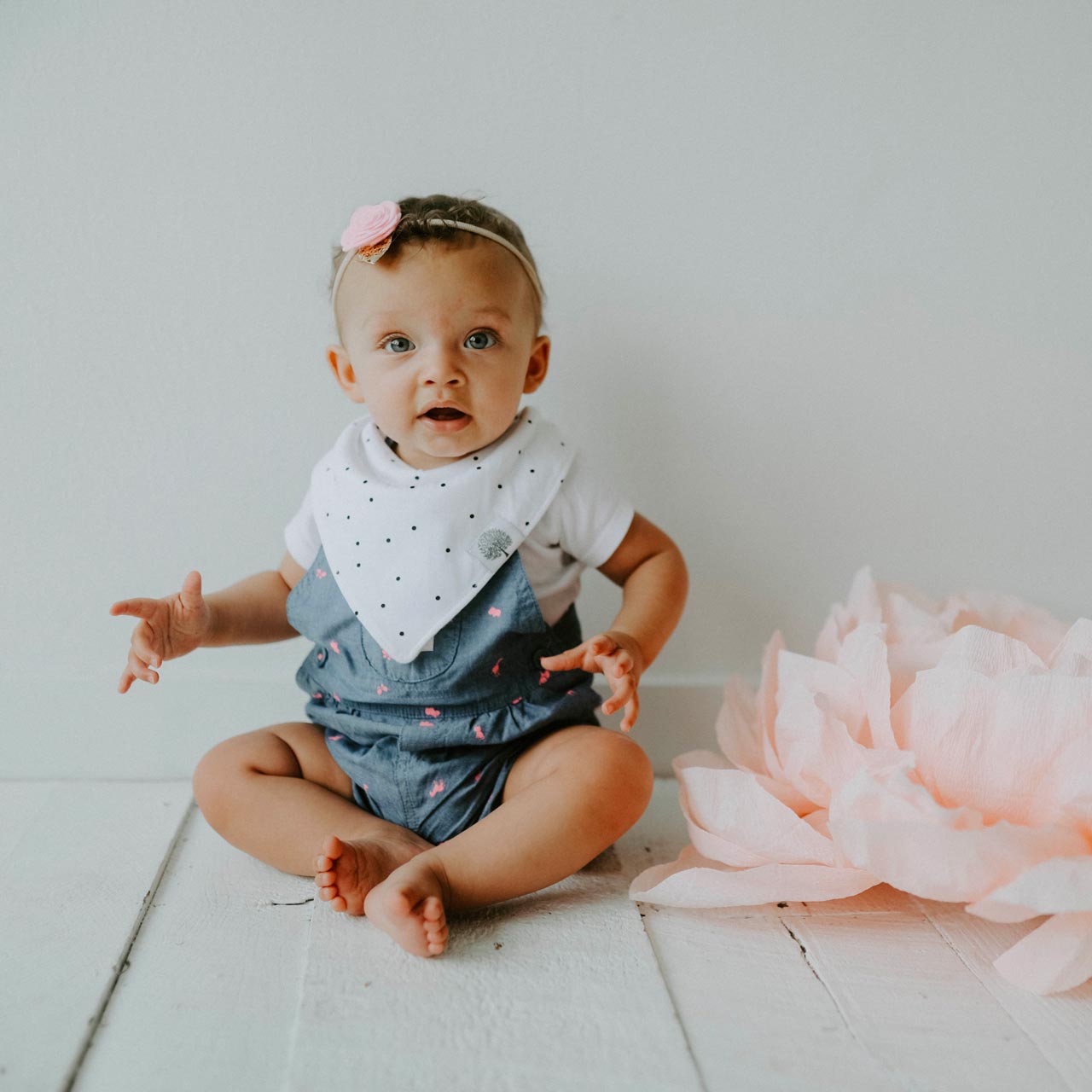 Blush Bandana Bib Set. 