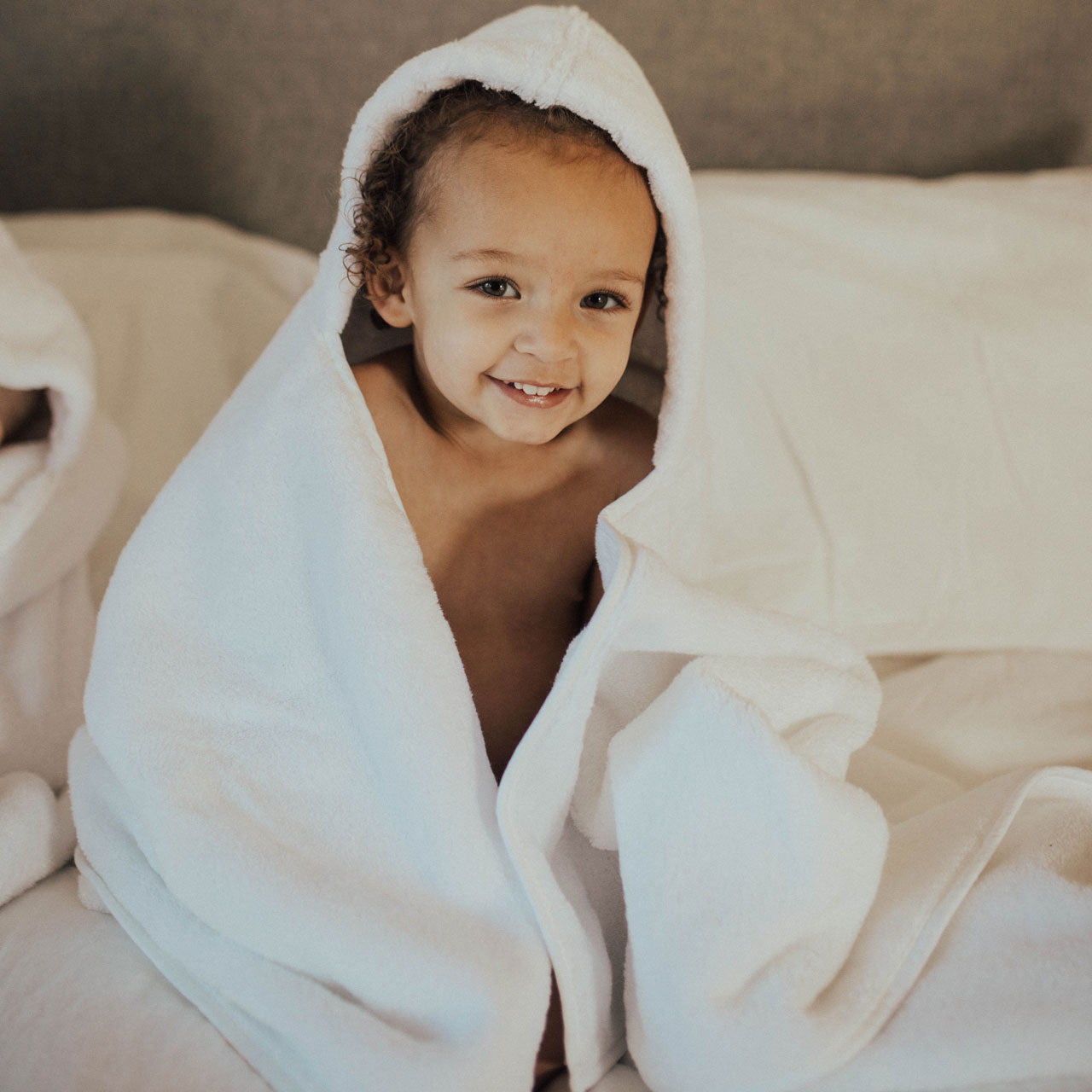 Toddler Baby Hooded Towels Bathrobe Super Soft Bath Towel Newborn